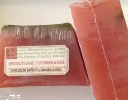 菠丹妮哪個(gè)產(chǎn)品最好用？捷克國(guó)寶級(jí)護(hù)膚品