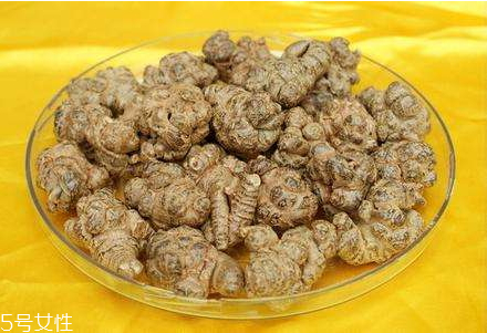 田七一次能吃多少克 最多不超過(guò)三十克 田七一次能吃多少克 最多不超過(guò)三十克