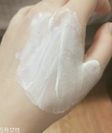 三款貴價(jià)防曬霜使用測(cè)評(píng) 人生一定要擁有一支的防曬霜 三款貴價(jià)防曬霜使用測(cè)評(píng) 人生一定要擁有一支的防曬霜