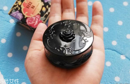 珍珠膏會堵塞毛孔嗎 正確使用不會堵塞 珍珠膏會堵塞毛孔嗎 正確使用不會堵塞