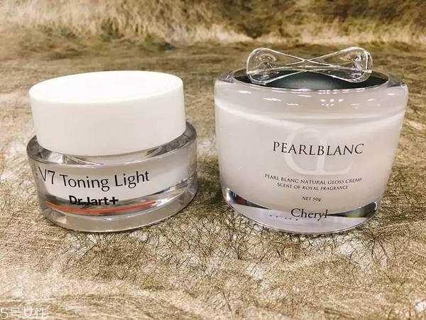 珍珠膏會堵塞毛孔嗎 正確使用不會堵塞 珍珠膏會堵塞毛孔嗎 正確使用不會堵塞