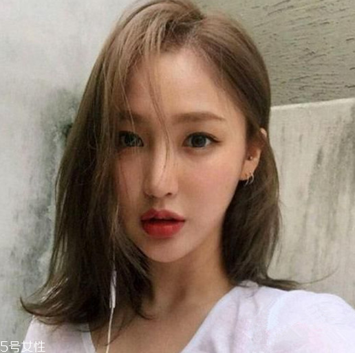 齊肩發(fā)怎么扎好看 女生扎發(fā)發(fā)型大全 齊肩發(fā)怎么扎好看 女生扎發(fā)發(fā)型大全