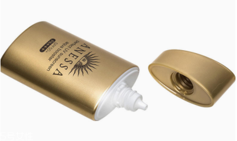 皮膚黑用什么護膚品好？拯救黑皮三步走