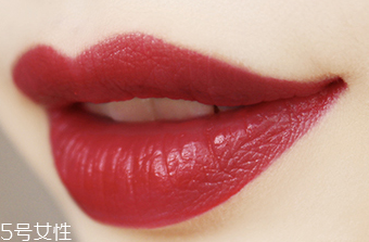 黃皮不適合什么口紅？這4個色號上唇是災難