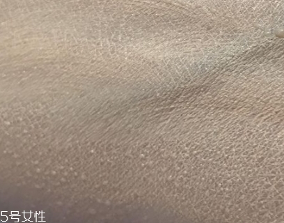 ysl超模輕裸光水粉底色號試色 ysl粉底液新成員上市 ysl超模輕裸光水粉底色號試色 ysl粉底液新成員上市