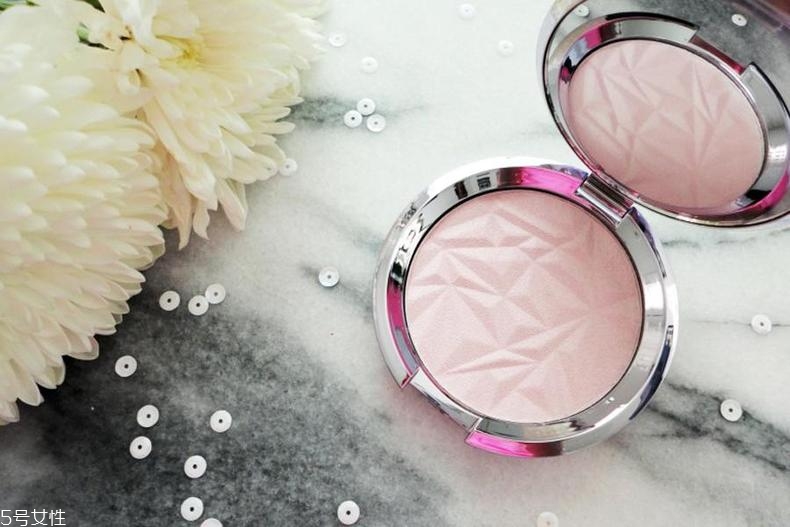 皮膚黃用什么顏色隔離霜？皮膚黃用什么顏色腮紅？