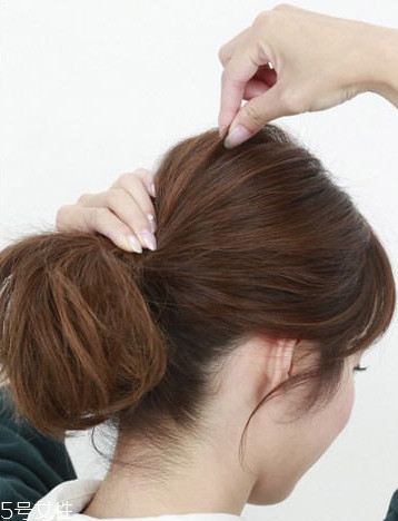 齊肩發(fā)怎么扎好看 女生扎發(fā)發(fā)型大全 齊肩發(fā)怎么扎好看 女生扎發(fā)發(fā)型大全
