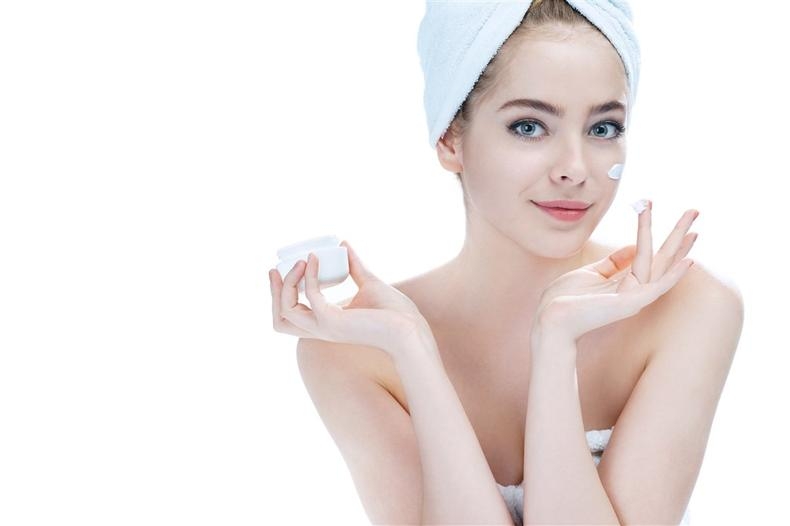 皮膚黑用什么護膚品好？拯救黑皮三步走