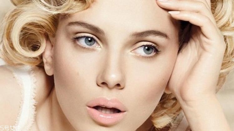 黃皮不適合什么口紅？這4個色號上唇是災難