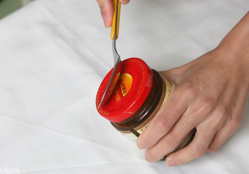 罐頭打不開怎么辦 開罐頭的技巧 罐頭打不開怎么辦 開罐頭的技巧