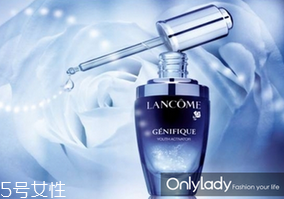 精華液和乳液哪那個先用 女生必須知道的護(hù)膚常識 精華液和乳液哪那個先用 女生必須知道的護(hù)膚常識