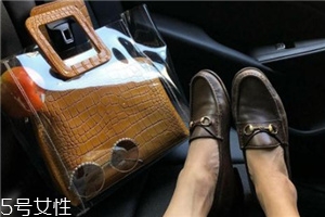 staud是哪國(guó)牌子？逼格滿滿的小眾包