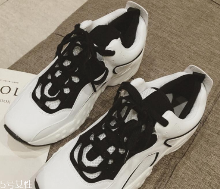 女式春夏運動鞋怎么挑？三種款式好搭又顯高