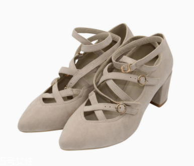 2022春夏流行穿什么中跟鞋？三種款式優(yōu)雅不累腳