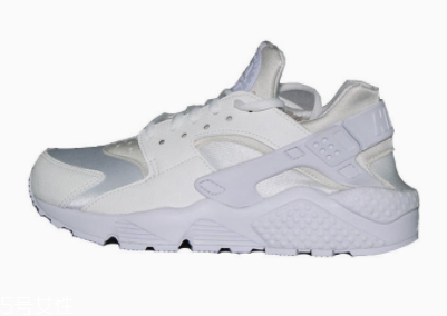 2022春夏流行穿什么中跟鞋？三種款式優(yōu)雅不累腳