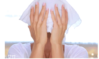 洗面奶洗后緊繃怎么回事？這6招讓你春季洗臉不拔干