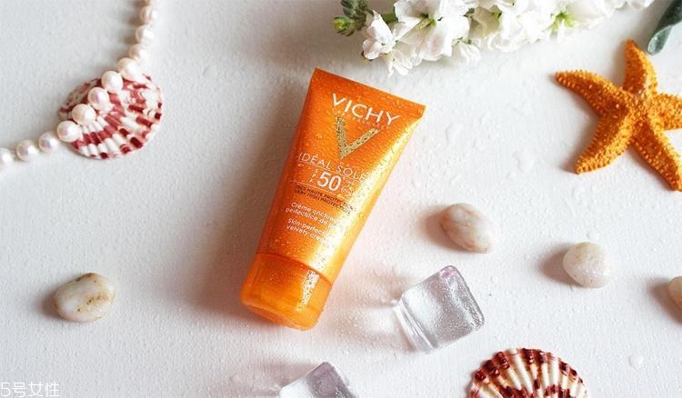 2022春夏換季補(bǔ)水護(hù)膚品？三個(gè)要點(diǎn)增強(qiáng)肌膚耐受力