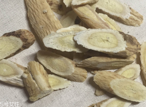 黃芪是甘草嗎？不是一種東西