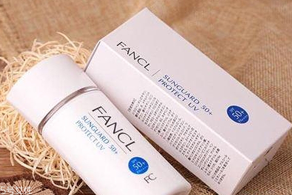 一張臉的防曬用量是多少？脖子上用多少防曬霜？