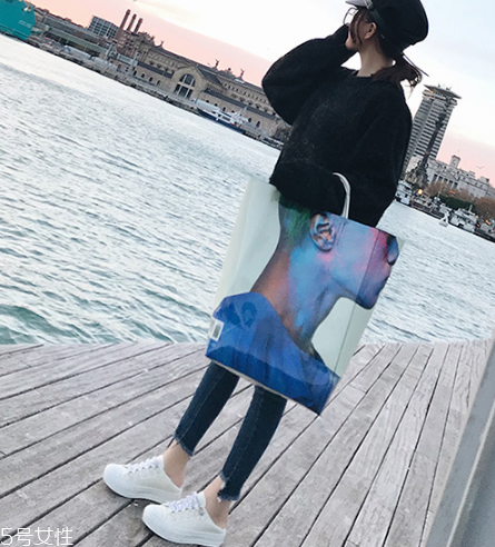 帆布鞋太大了怎么辦？鞋子選碼要仔細(xì)