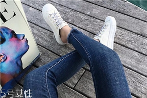 帆布鞋太大了怎么辦？鞋子選碼要仔細(xì)