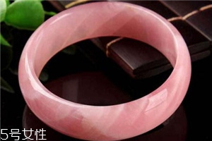 粉晶手鐲一般多少錢？高品質(zhì)多為上千元