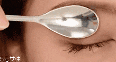 消水腫的眼霜有哪些？春季消水腫的2個妙招