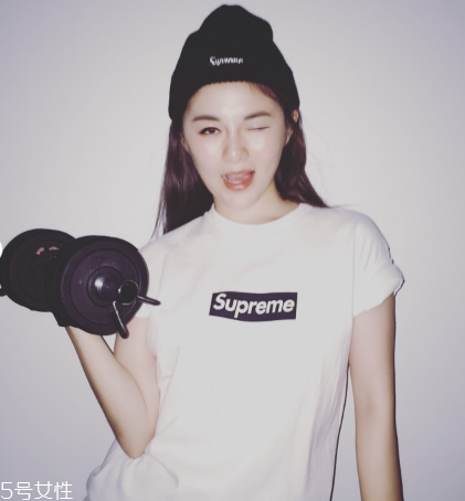 supreme在哪有實(shí)體店？時(shí)尚潮人的必備款