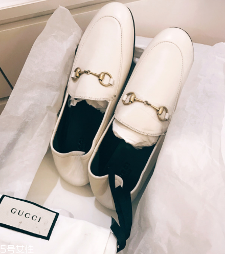 gucci樂福鞋多少錢？美貌與實(shí)穿并存