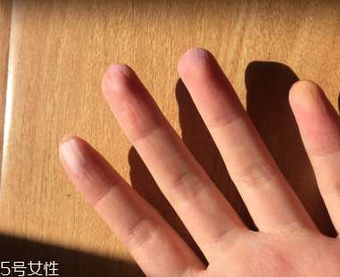 資生堂新七色蜜粉好用嗎？一盒多用高顏值代表