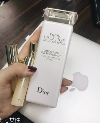 迪奧花蜜水怎么樣？深度滋養(yǎng)干性肌膚