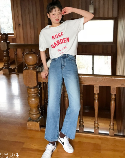 直筒牛仔褲配什么鞋？屬于你的非凡腔調(diào)