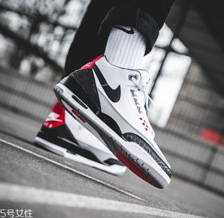 air jordan 3 tinker上腳效果怎么樣？