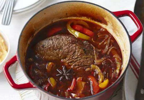 白芷可以燉肉嗎 白芷燉肉食譜 白芷可以燉肉嗎 白芷燉肉食譜