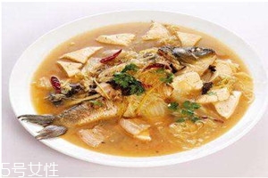 白芷可以燉排骨嗎 食譜做法 白芷可以燉排骨嗎 食譜做法