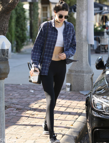 春天運(yùn)動(dòng)裝怎么搭配好看？這樣出街最精彩