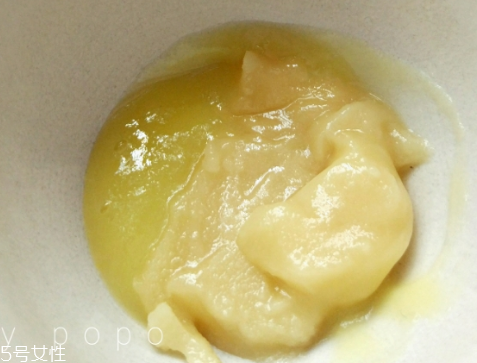 蜂王漿是什么味道？辣味跟酸味