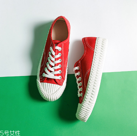 帆布鞋適合夏天穿嗎？任何時(shí)候都可以穿