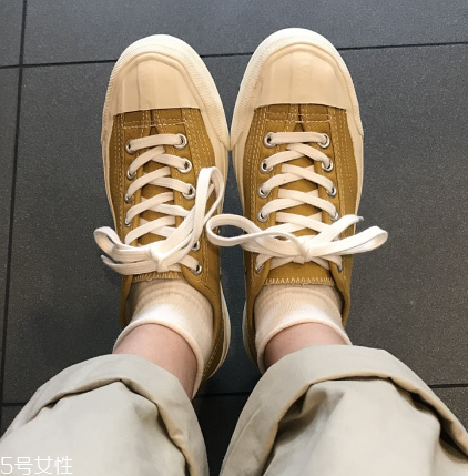 帆布鞋和板鞋有什么區(qū)別？帆布鞋板鞋大對比