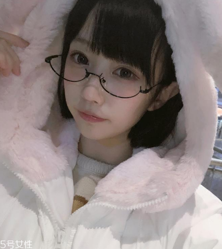 2022年流行什么樣的眼鏡？瞬間改變你的氣質(zhì)