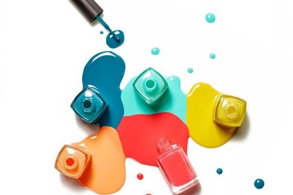 涂一次指甲油多久卸掉？最好是半個月卸掉