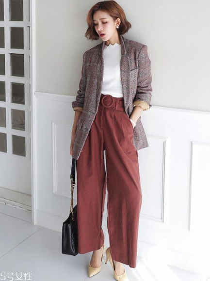 西裝外套搭配什么褲子？百搭又有范