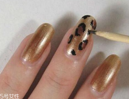 豹紋美甲怎么畫好看？不到一分錢畫出性感美甲