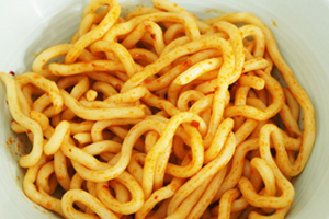 車仔面為什么有點酸？其實不是變質(zhì)了