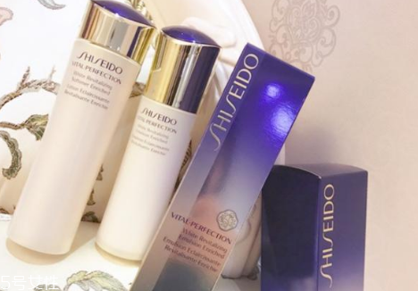 資生堂悅薇水乳清爽和滋潤的區(qū)別 按膚質選擇