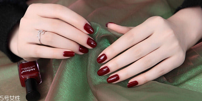 新娘美甲需要哪些工具？新娘美甲diy全攻略