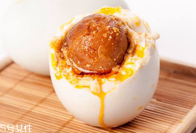 咸鴨蛋是發(fā)物嗎？屬于發(fā)物