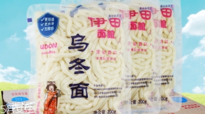 烏冬面和土豆粉的區(qū)別 日式經(jīng)典小吃 烏冬面和土豆粉的區(qū)別 日式經(jīng)典小吃