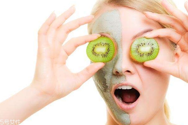 敏感發(fā)紅用什么護(hù)膚品？臉頰發(fā)紅的三個(gè)應(yīng)對(duì)措施