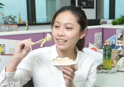 暴飲暴食是什么意思 暴飲暴食怎么辦 暴飲暴食是什么意思 暴飲暴食怎么辦